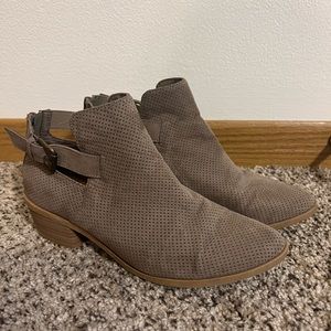 DV Dolce Vita Taupe Beige Perforated Strap Buckle Cutout Low Heel Booties 8